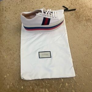 *** No Box***New Gucci Platform sneakers